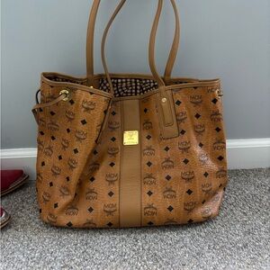 MCM Liz Medium Tote Bag